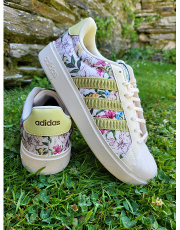 Zapatillas Adidas FARM STREETTALK  "Beige"