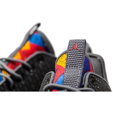 Jordan Eclipse "Sweater" (035/negro/azul/rojo)