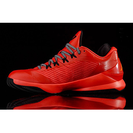 Jordan CP3.VIII "Red " (605/rojo/amarillo tour/negro)