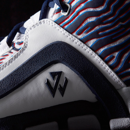 Adidas J Wall 2 "Beast Dizzy" (blanco/navy)