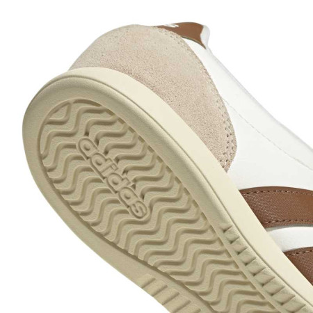 Zapatilla Adidas BARREDA LO "Dusky Bronze"