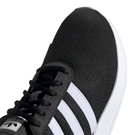 Adidas Originals La Trainer Lite J "The brand"