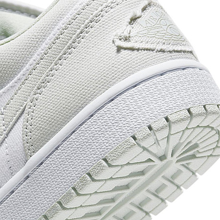 Air Jordan 1 W Low "Spruce Aura"