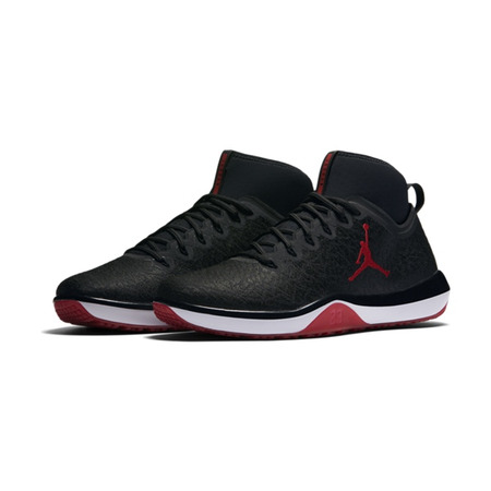 Air Jordan Trainer 1 "Hero" (001/black/gym red/white)