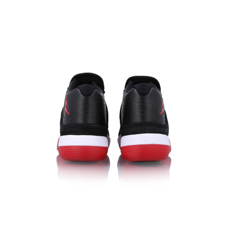 Jordan Super.Fly 2017  Blake Griffin "Enhance"