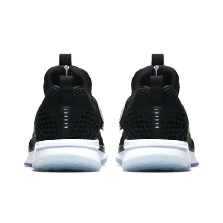 Jordan Trainer 2 Flyknit "Serium" (010)