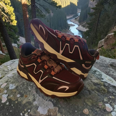 Zapatillas Mustang  Cyclone "Burdeos"