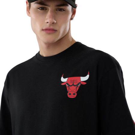 Camiseta New Era NBA Chicago Bulls Lif Graphic SS 3241