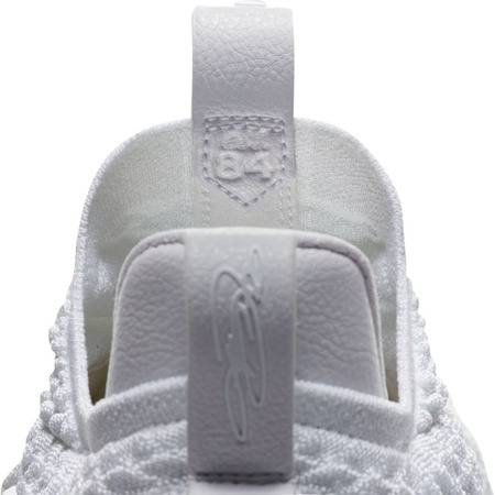 Nike LeBron XV Low "Snowfall" (100) + Cupón de 12€
