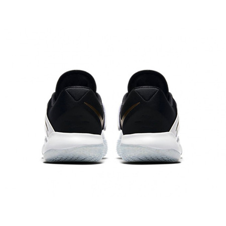 Nike Zoom Live "Man Smile" (107)