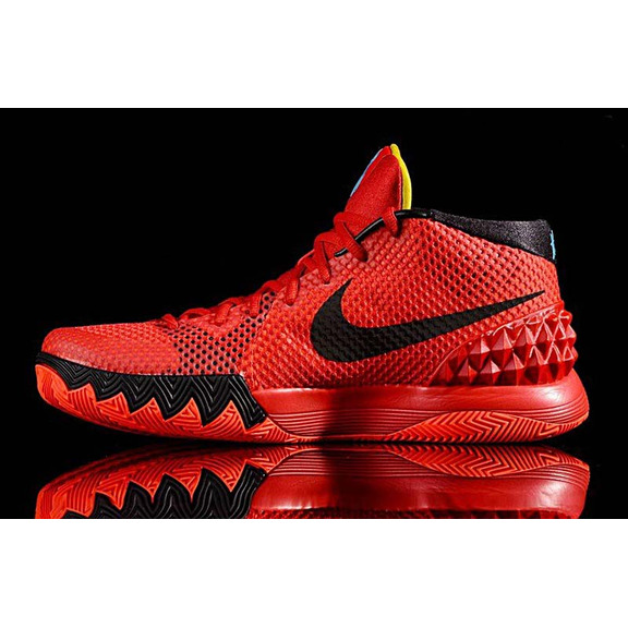 Kyrie 1 "Tiger" (606/carmesí/rojo university/negro)