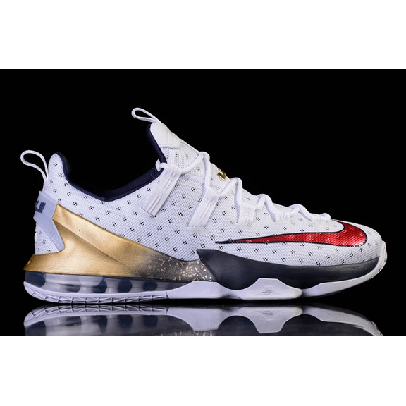 Lebron XIII Low "USA" (164/white/university red/obsidian)