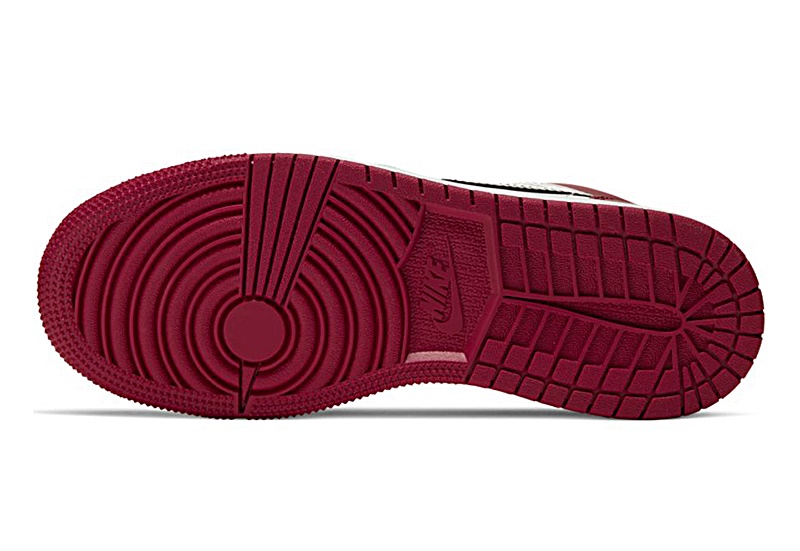 Jordan Low (GS) Shoe Red"