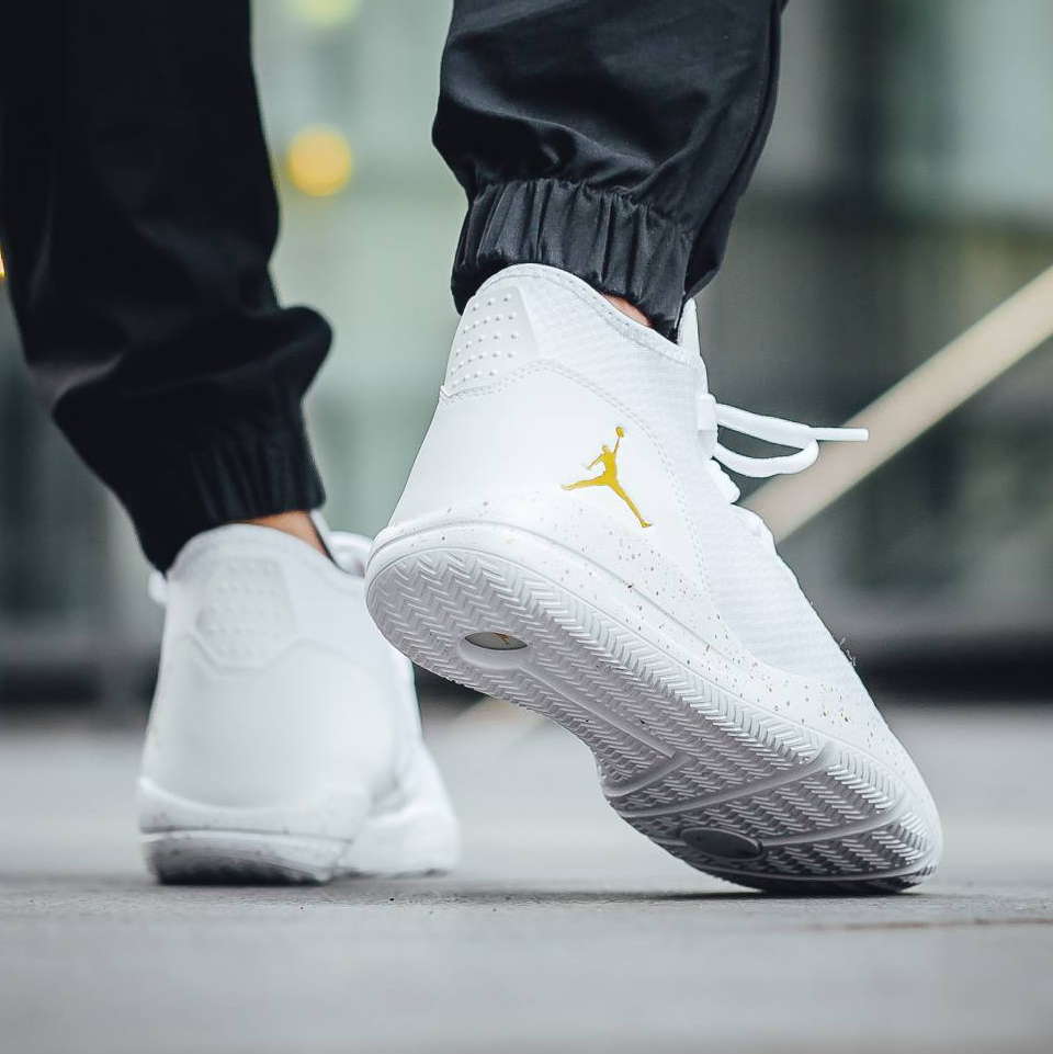 Jordan Reveal Gold Seeker 133 white mtlc gold coin white infr