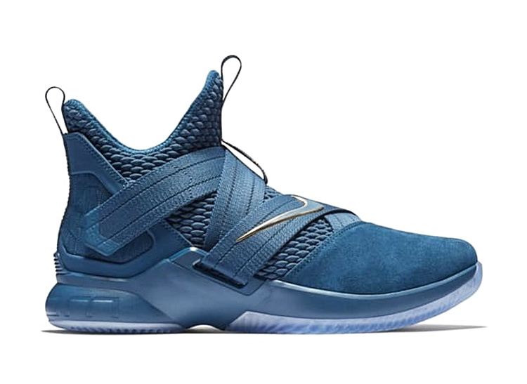 LeBron Soldier XII SFG Sixteen Victories 400