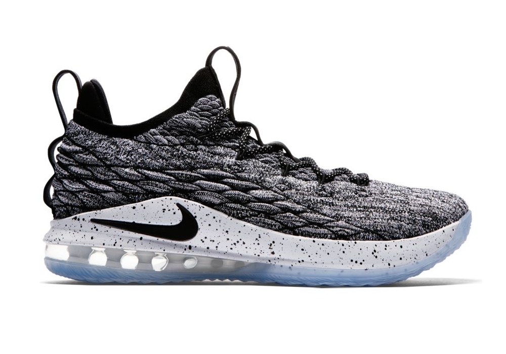 Nike lebron xv low black hotsell