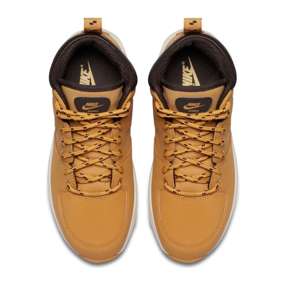 nike manoa boots are they waterproof