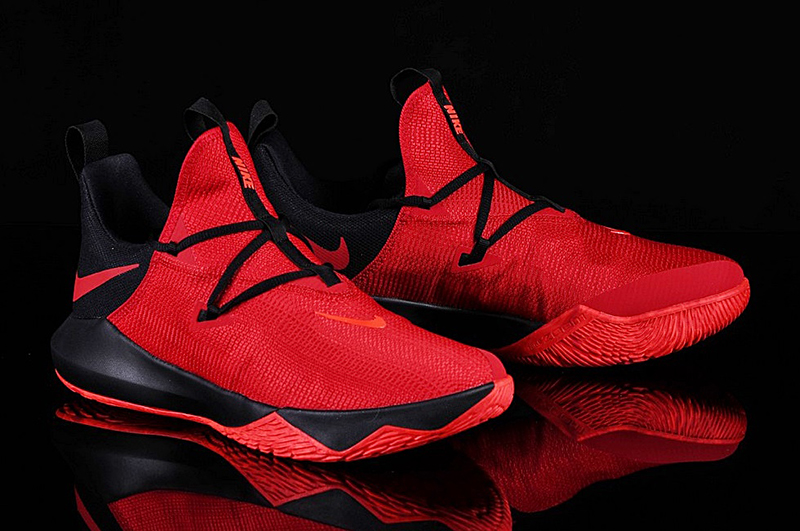 Nike zoom shift red store